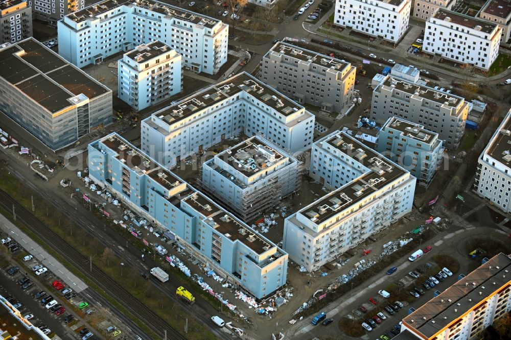 Berlin from above - Residential construction site with multi-family housing development Stadtgut on Zossener Strasse corner Havellaender Ring in the district Hellersdorf in Berlin, Germany