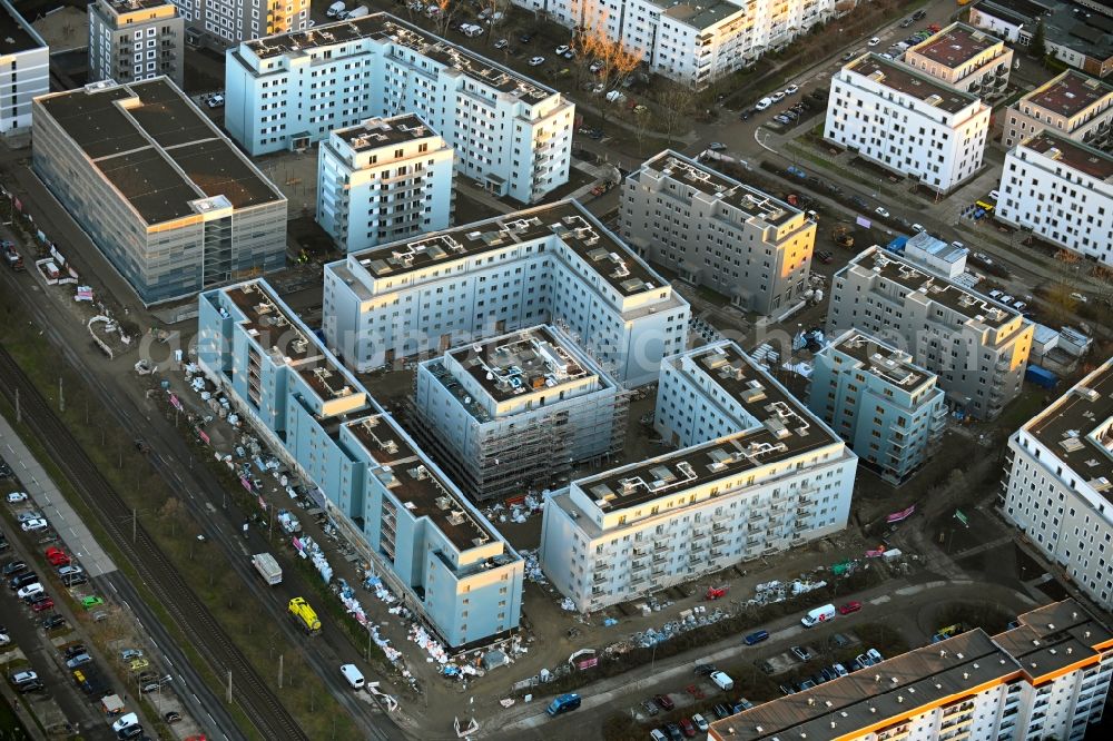 Berlin from the bird's eye view: Residential construction site with multi-family housing development Stadtgut on Zossener Strasse corner Havellaender Ring in the district Hellersdorf in Berlin, Germany