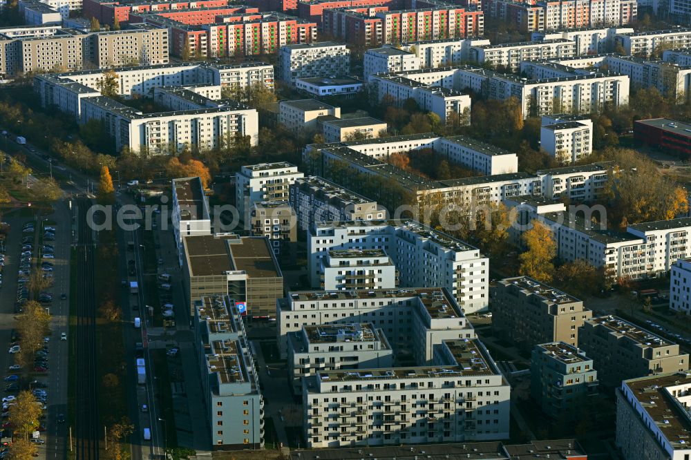 Aerial photograph Berlin - Residential construction site with multi-family housing development Stadtgut on Zossener Strasse corner Havellaender Ring in the district Hellersdorf in Berlin, Germany