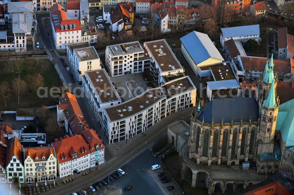 Erfurt from the bird's eye view: Residential construction site with multi-family housing development- on Domstrasse - An den Graden in the district Zentrum in Erfurt in the state Thuringia, Germany