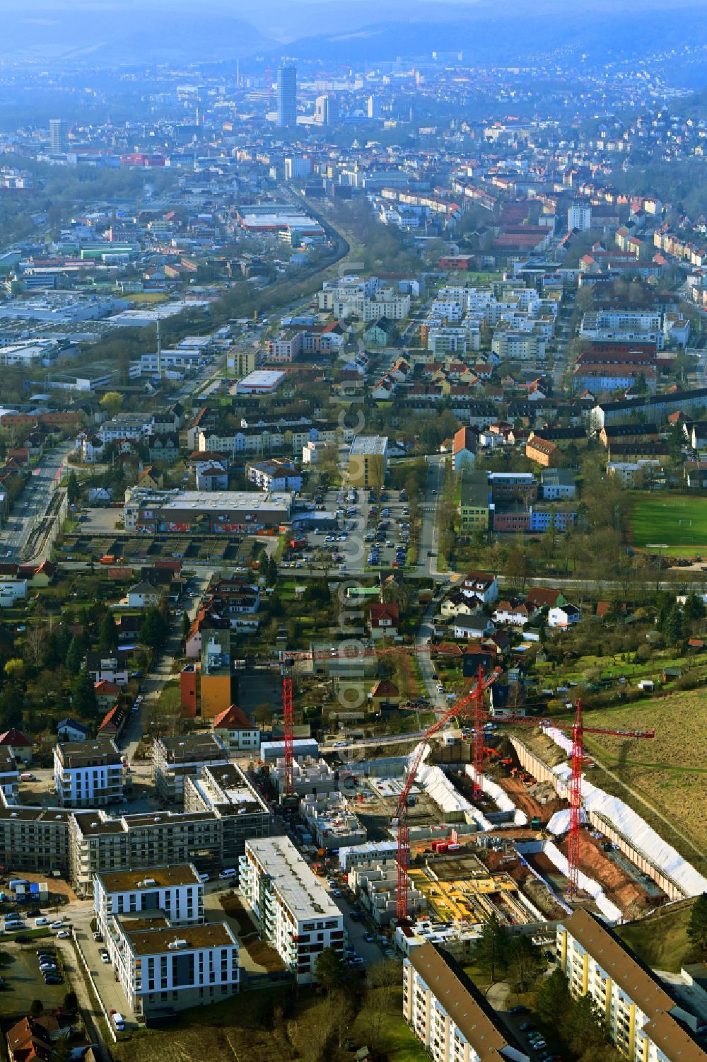 Aerial photograph Jena - Residential construction site with multi-family housing development- Wohnen on Moenchsberg on street Maria-Pawlowna-Strasse in the district Zwaetzen in Jena in the state Thuringia, Germany
