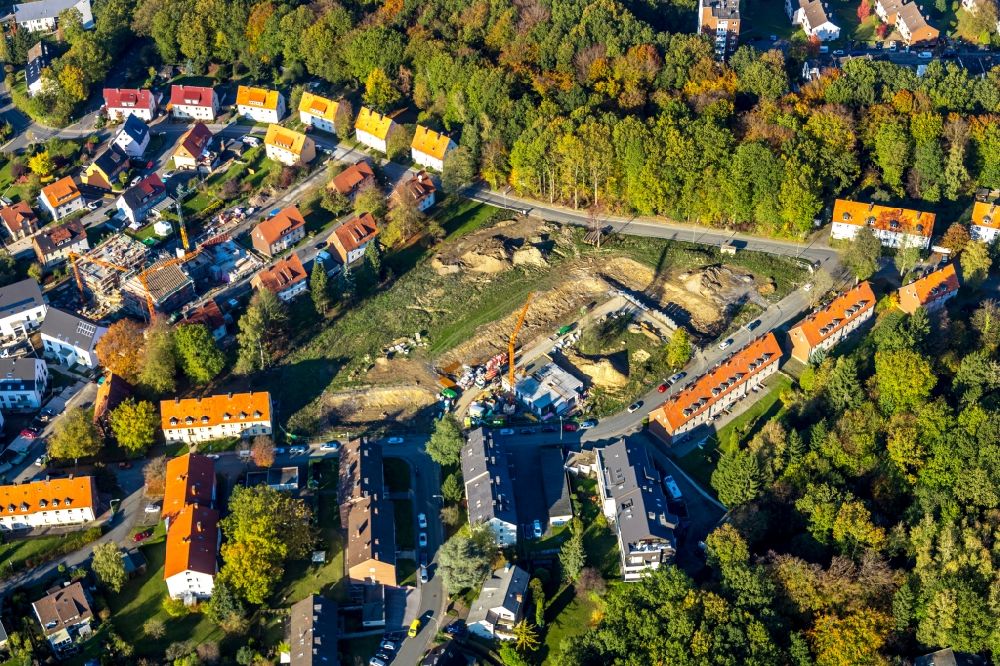 Aerial photograph Arnsberg - Residential construction site with multi-family housing development- on Hardenbergstrasse and Zum Mueggenberg in the district Neheim in Arnsberg in the state North Rhine-Westphalia, Germany