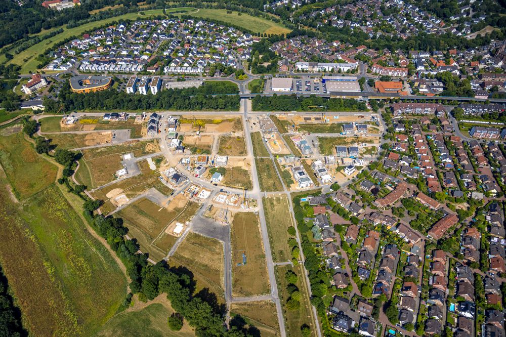 Aerial image Duisburg - Residential area construction site of a mixed development with multi-family houses and single-family houses- New building at the Am Alten Angerbach in the district Huckingen in Duisburg at Ruhrgebiet in the state North Rhine-Westphalia, Germany