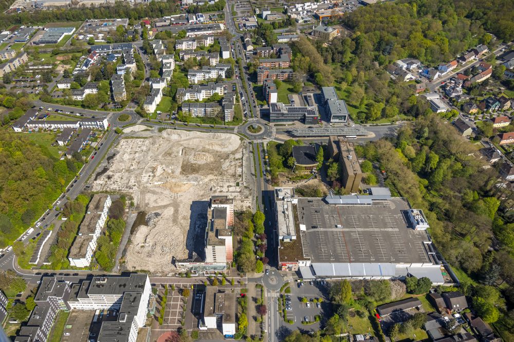Bergkamen from above - Construction site for the demolition of the building complex of the Turmarkaden shopping center on Toeddinghauser Strasse in the district of Weddinghofen in Bergkamen in the Ruhr area in the state of North Rhine-Westphalia, Germany