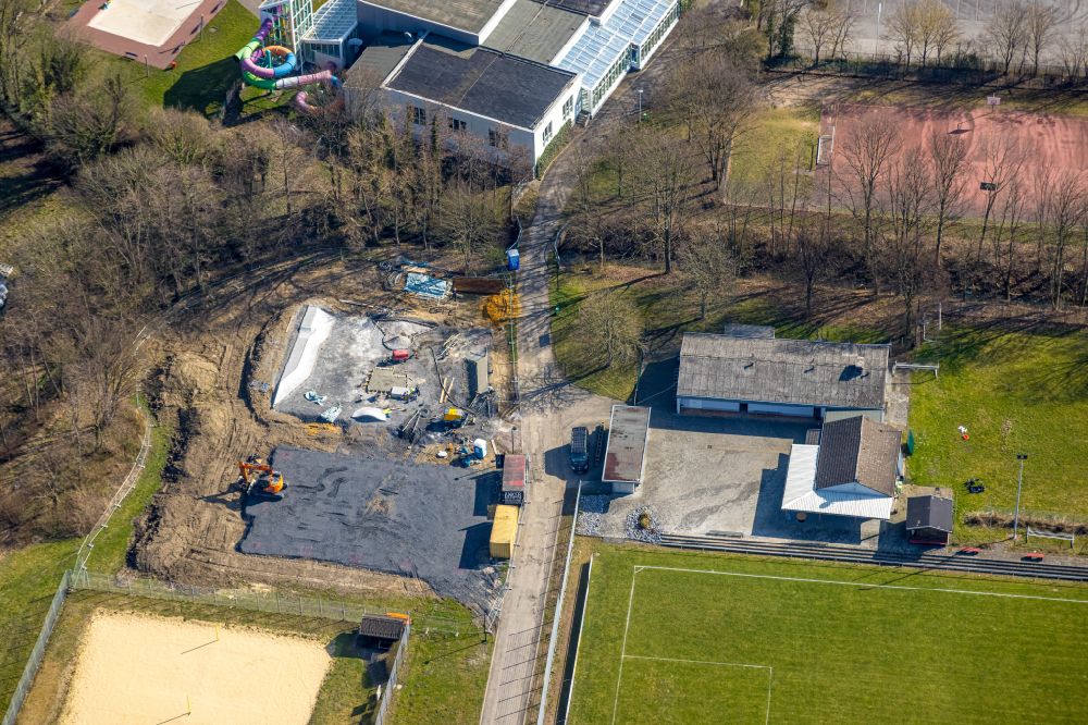 Werl from the bird's eye view: Building of the sports and fitness center Neubau Baustelle on street Hoeppe in the district Westoennen in Werl at Ruhrgebiet in the state North Rhine-Westphalia, Germany