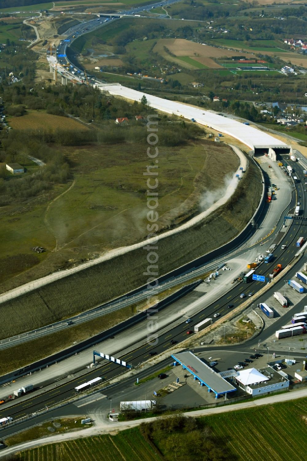 Würzburg from above - New construction Talbruecke Heidingsfeld of the motorway route of the BAB3 in the district Heidingsfeld in Wuerzburg in the state Bavaria, Germany