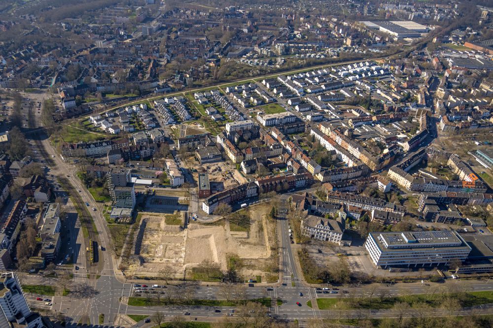 Aerial photograph Gelsenkirchen - Construction site for the new building an educational building with on integrated indoor swimming pool on street Overwegstrasse Ecke Florastrasse in the district Schalke in Gelsenkirchen at Ruhrgebiet in the state North Rhine-Westphalia, Germany