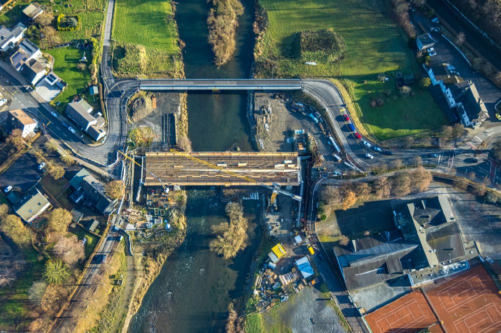 Oeventrop from the bird's eye view: New construction of the bridge structure Dinscheder Bruecke over the Ruhr river in Oeventrop at Sauerland in the state North Rhine-Westphalia, Germany