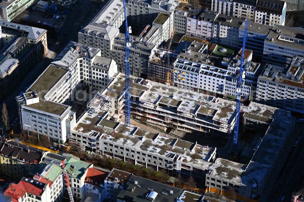 Aerial photograph München - Construction site for the new building of an Office building - Ensemble Elementum on street Schwanenthalerstrasse - Paul-Heyse-Strasse - Mitterstrasse in the district Schwanthalerhoehe in Munich in the state Bavaria, Germany