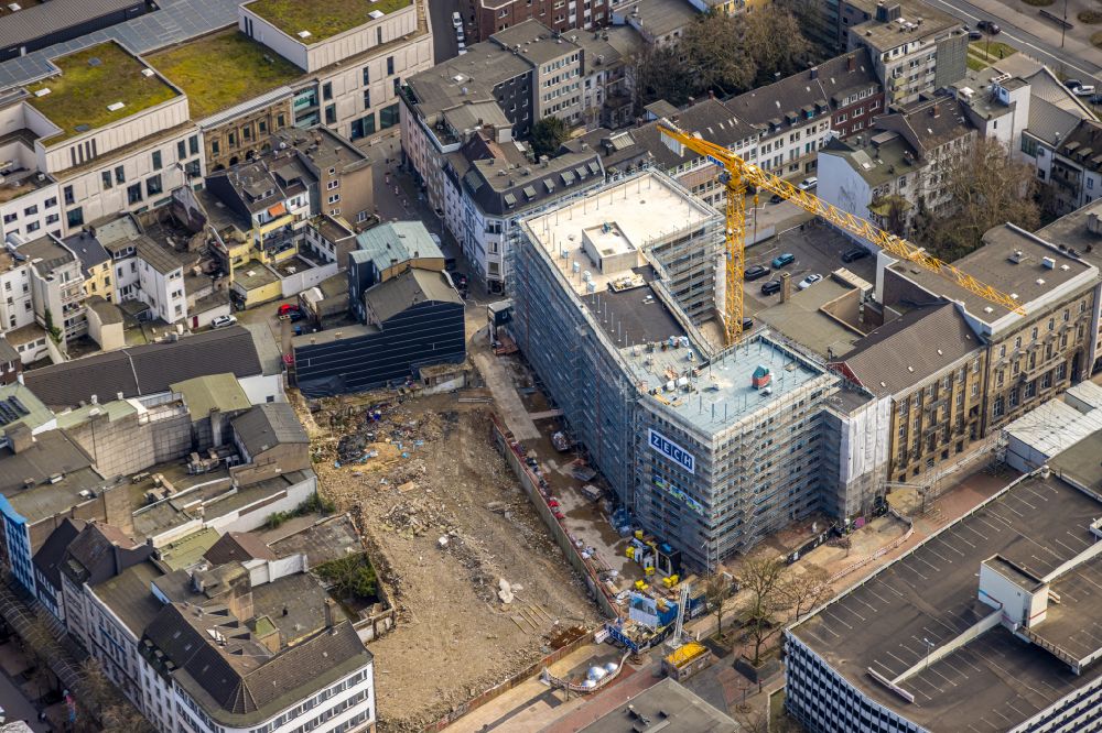 Duisburg from above - construction site for the new building of an Office building - Ensemble on the Boersenstrasse on street Boersenstrasse in the district Dellviertel in Duisburg at Ruhrgebiet in the state North Rhine-Westphalia, Germany