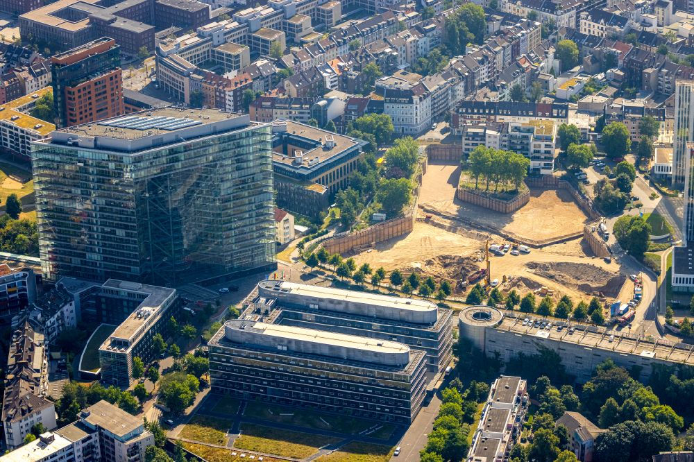Düsseldorf from the bird's eye view: Construction site for the new building of an Office building - Ensemble PANDION OFFICEHOME Rise on street Voelklinger Strasse in the district Unterbilk in Duesseldorf at Ruhrgebiet in the state North Rhine-Westphalia, Germany