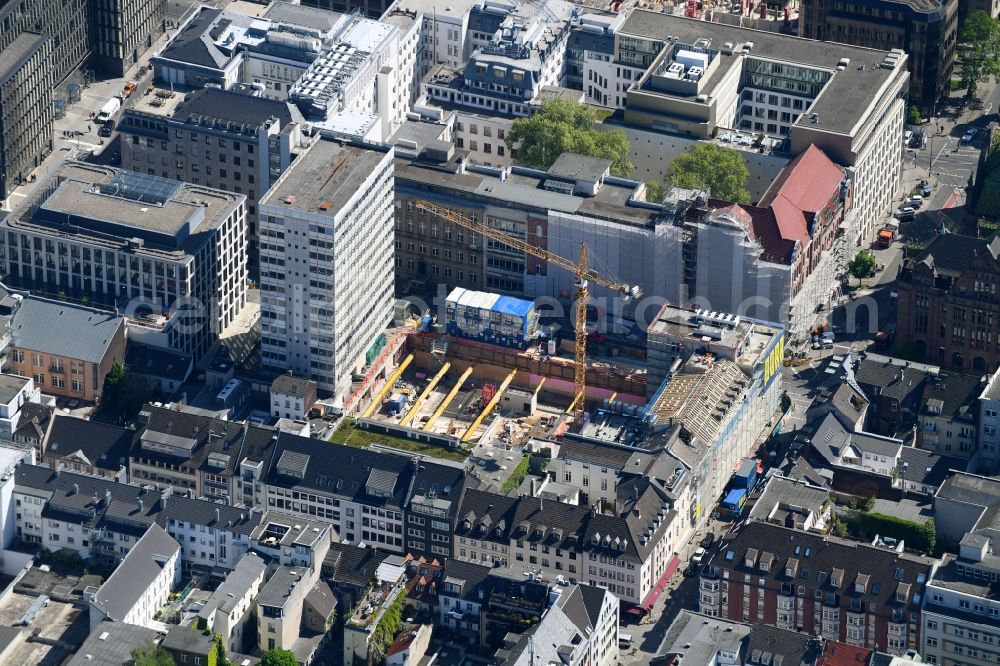 Düsseldorf from above - Construction site to build a new office and commercial building Carlsquartier on corner Bastion-Kasernenstrasse in the district Carlstadt in Duesseldorf in the state North Rhine-Westphalia, Germany