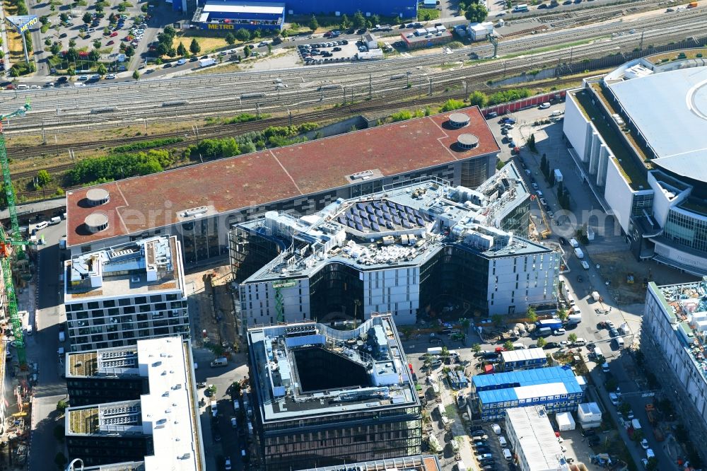 Aerial image Berlin - Construction site to build a new office and commercial building Zalando Campus through the PORR Deutschland GmbH on Valeska-Gert-Strasse in the district Friedrichshain in Berlin, Germany