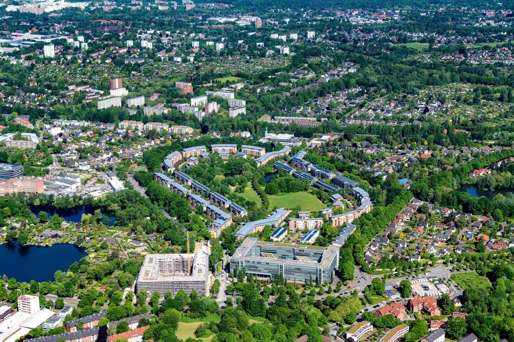 Aerial photograph Hamburg - Construction site to build a new residential area on Charlie-Mills-Strasse in the residential area of the multi-family housing estate on the site of the former trotting track on Max-Herz-Ring in the district Farmsen - Berne in Hamburg, Germany