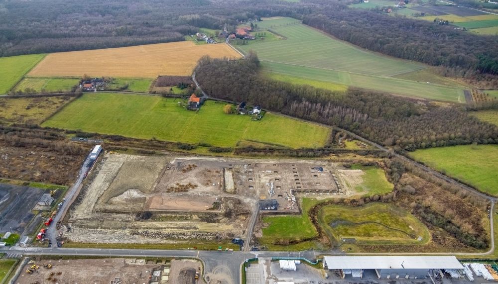 Hamm from above - Construction site to build a new building complex on the site of the logistics center and Distribution Park in the district Uentrop in Hamm in the state North Rhine-Westphalia, Germany