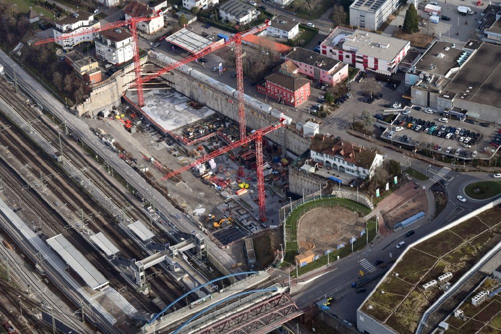 Weil am Rhein from the bird's eye view: New construction of the building complex of the shopping center Dreilaendergalerie at the Peace Bridge and the railway station in Weil am Rhein in the state Baden-Wurttemberg, Germany