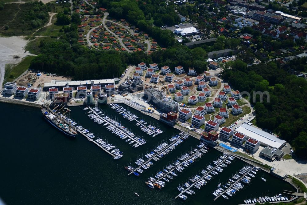 Aerial photograph Travemünde - Holiday house plant of the park Priwall Waterfront along the Priwallpromenade in Luebeck in the state Schleswig-Holstein, Germany