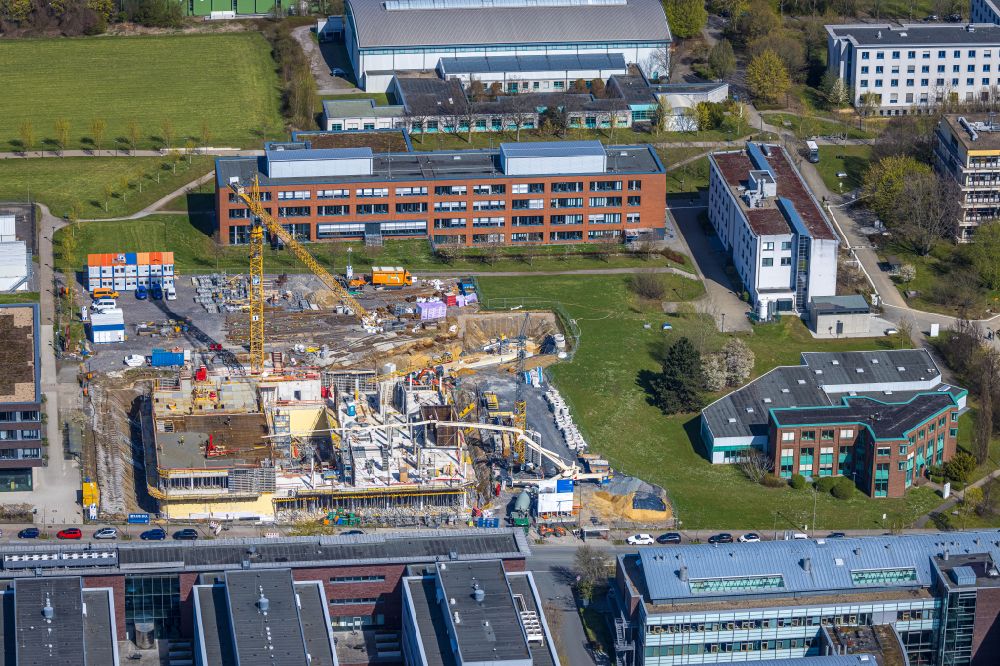 Aerial photograph Dortmund - Construction site for the new building of a research building and office complex of the ForA?schungsA?zenA?trum CALEDO in the Dortmund Technology Park on Otto-Hahn-Strasse in the district Barop in Dortmund at Ruhrgebiet in the state North Rhine-Westphalia, Germany