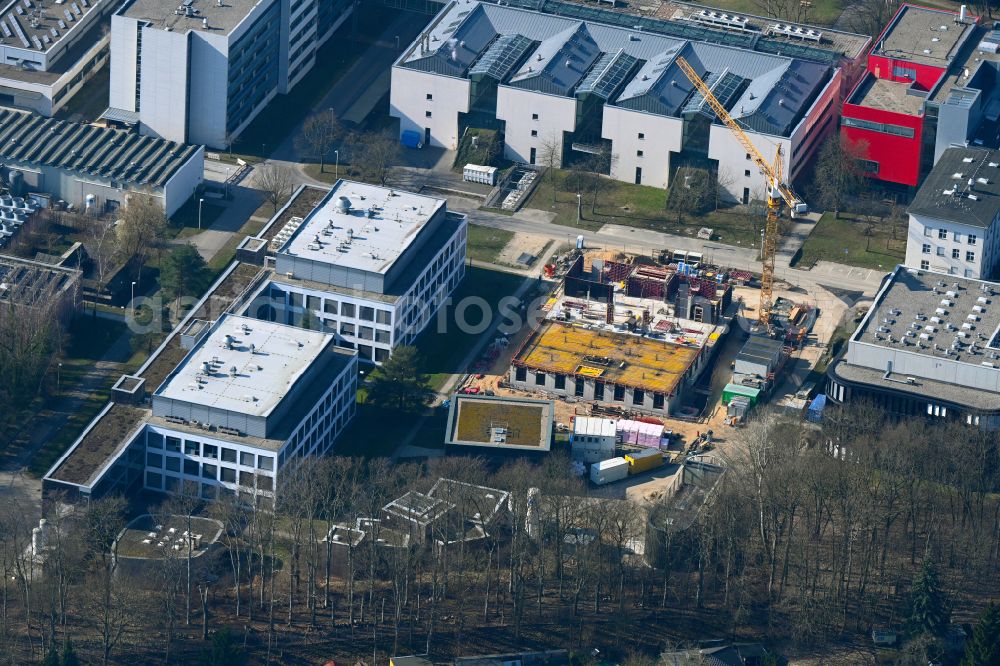 Aerial photograph Berlin - Construction site for the new building of a research building and office complex Imaging Innovation Center of Max Delbrueck Centers on street Robert-Roessle-Strasse in the district Buch in Berlin, Germany