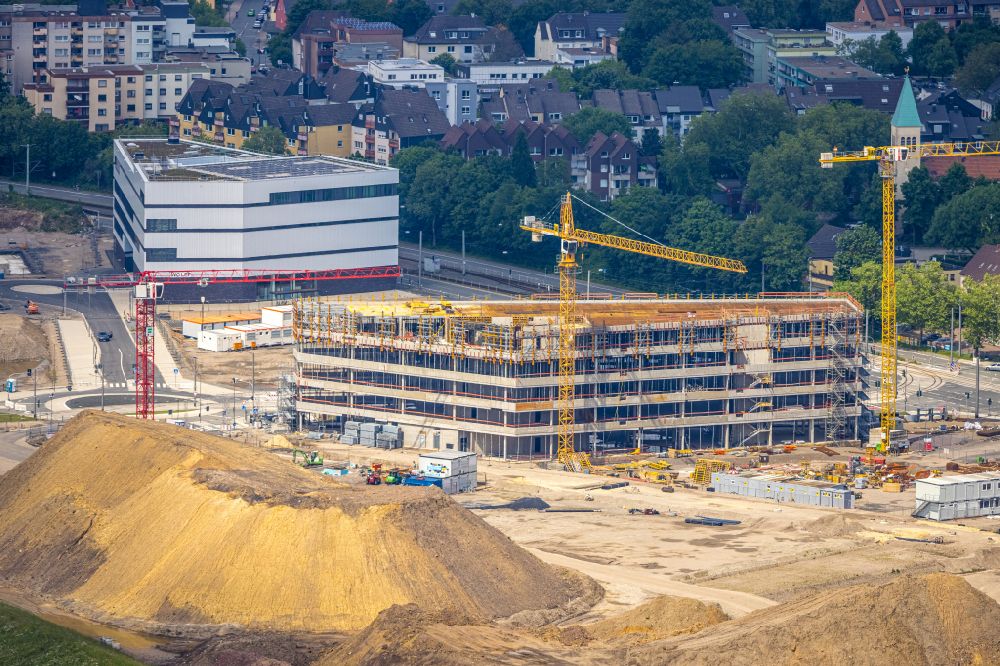 Aerial image Bochum - Construction site for the new building of a research building and office complex Zentrum fuer Theoretische and Integrative Neuro- and Kognitionswissenschaft (THINK) in the district Laer in Bochum at Ruhrgebiet in the state North Rhine-Westphalia, Germany
