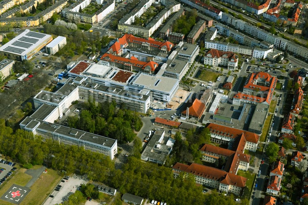 Aerial photograph Rostock - Construction site company Schaelerbau for the new building of a functional building at the Campus Schillingallee in the district Hansaviertel in Rostock in the state Mecklenburg - Western Pomerania