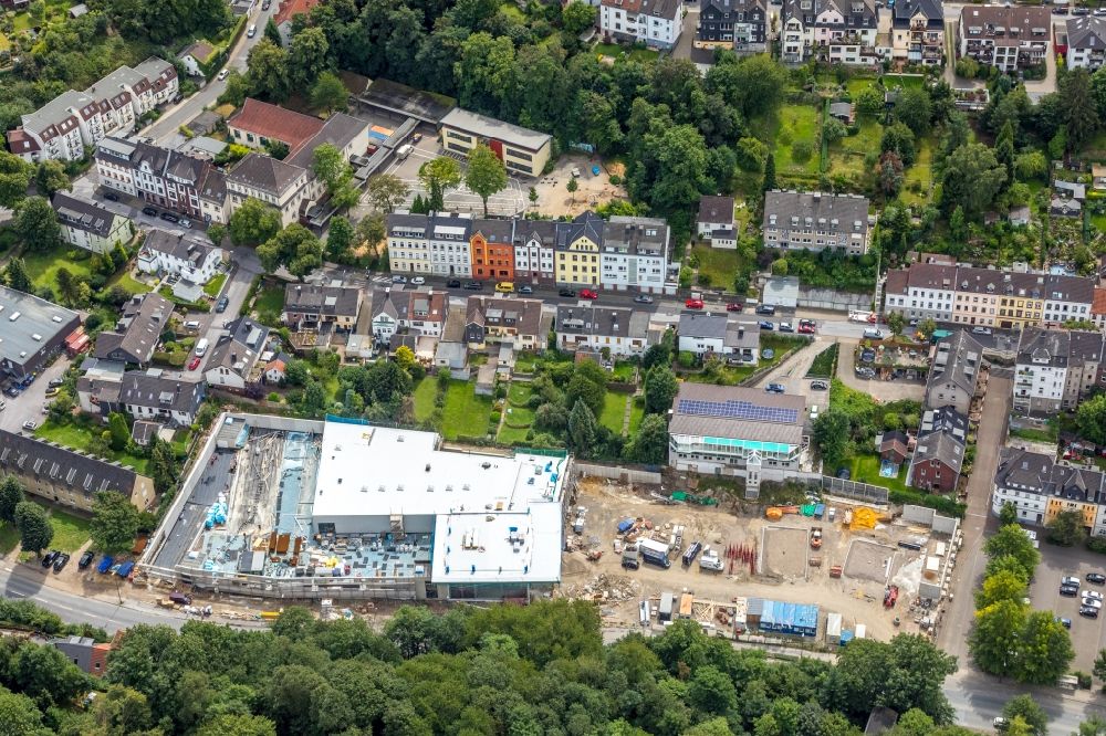 Aerial photograph Essen - New construction of the building complex of the shopping center EKZ Edeka Velberter Strasse in Essen in the state North Rhine-Westphalia, Germany