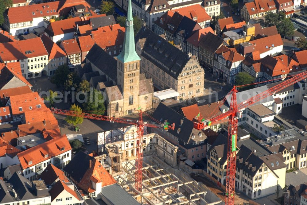 Hameln from above - New construction of the building complex of the shopping center Stadt-Galerie Hameln on Pferdemarkt in Hameln in the state Lower Saxony, Germany