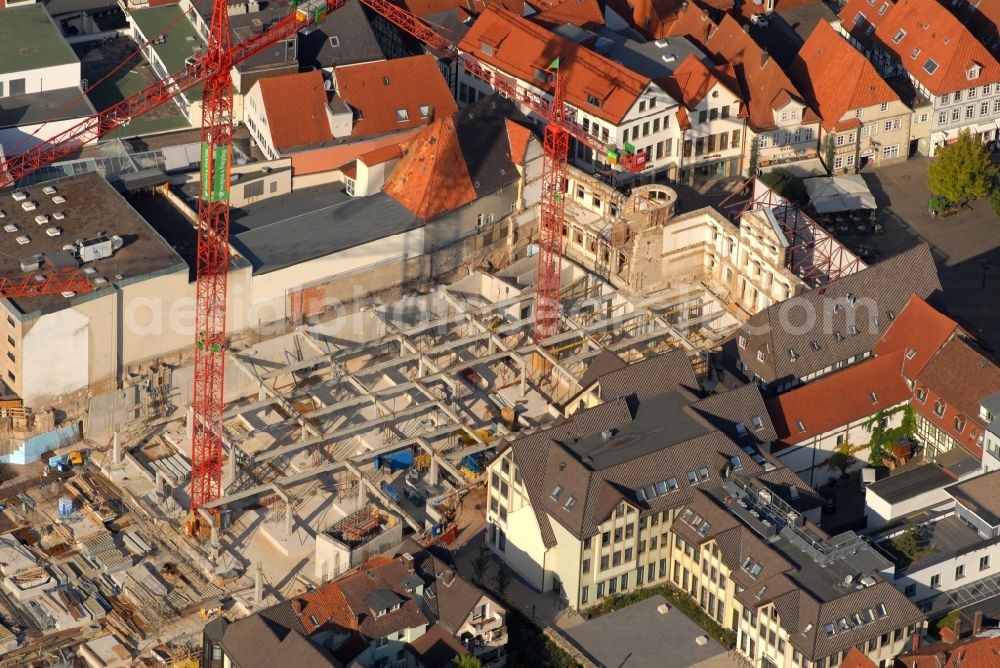 Aerial photograph Hameln - New construction of the building complex of the shopping center Stadt-Galerie Hameln on Pferdemarkt in Hameln in the state Lower Saxony, Germany