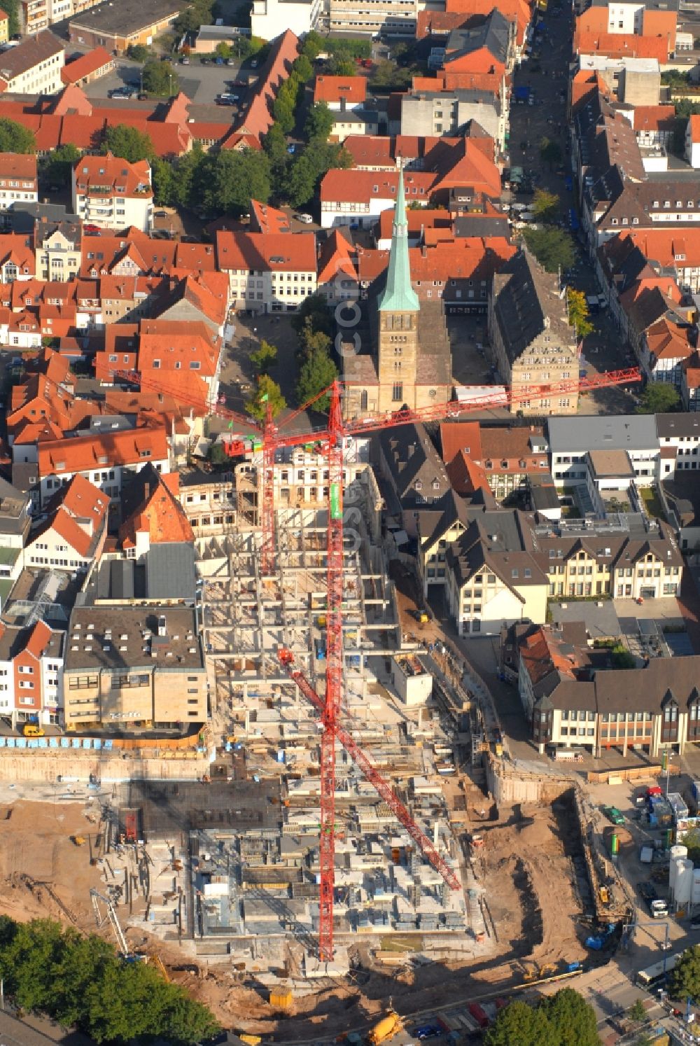 Aerial photograph Hameln - New construction of the building complex of the shopping center Stadt-Galerie Hameln on Pferdemarkt in Hameln in the state Lower Saxony, Germany