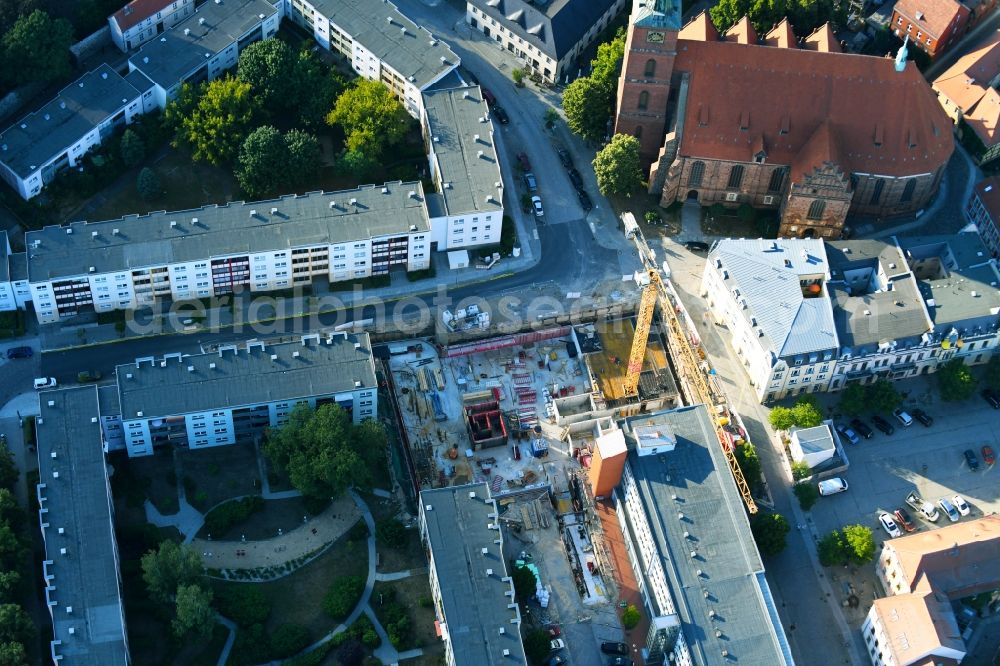 Aerial photograph Bernau - Construction site of Town Hall building of the city administration Gruenstrasse corner Buergermeisterstrasse in Bernau in the state Brandenburg, Germany
