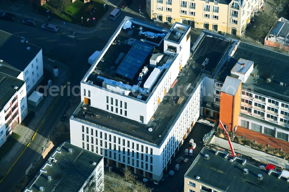 Bernau from above - Construction site of Town Hall building of the city administration Gruenstrasse corner Buergermeisterstrasse in Bernau in the state Brandenburg, Germany