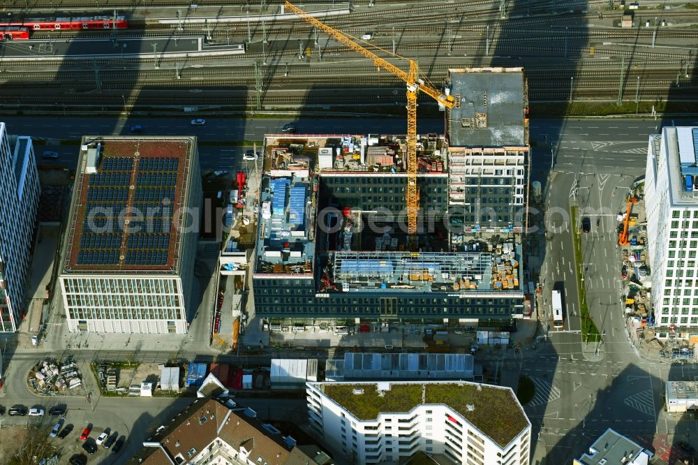 Mannheim from above - Construction site of Town Hall building of the city administration Neues Technisches Rathaus along the Gluecksteinallee in the district Lindenhof in Mannheim in the state Baden-Wuerttemberg, Germany