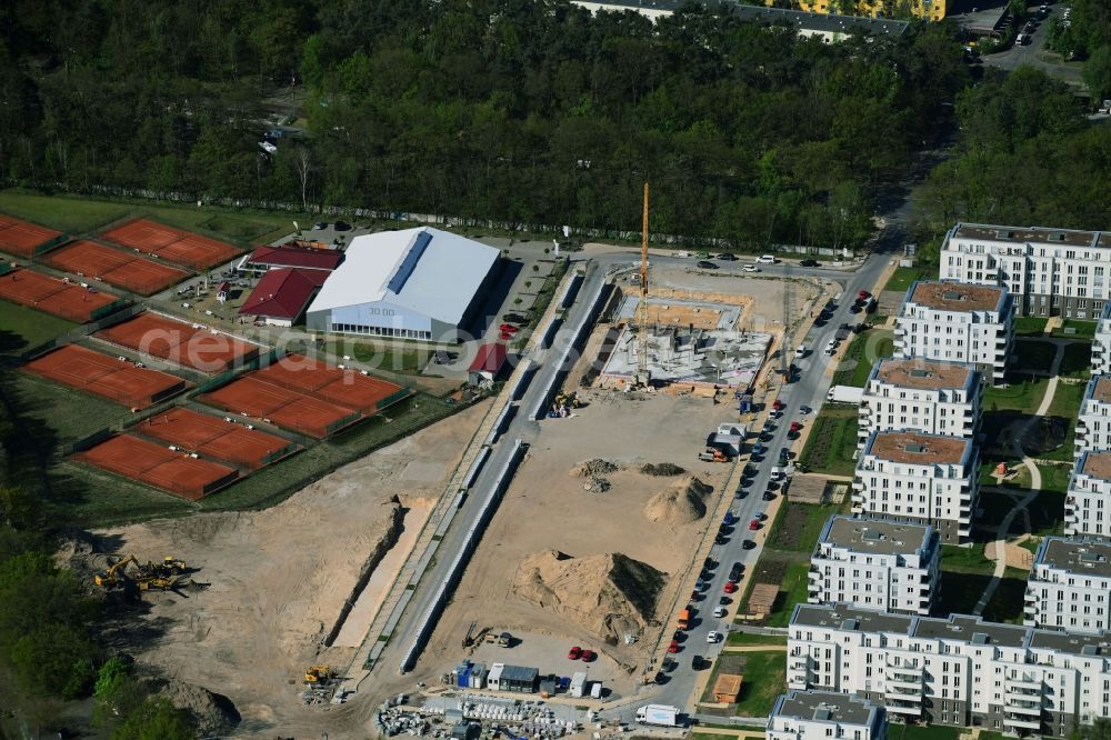 Aerial photograph Potsdam - Construction site for a health center and medical center between Brunnenallee and Sophie-Alberti-Strasse in Potsdam in the state Brandenburg, Germany