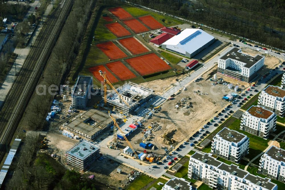 Aerial image Potsdam - Construction site for a health center and medical center between Brunnenallee and Sophie-Alberti-Strasse destrict Waldstadt in Potsdam in the state Brandenburg, Germany