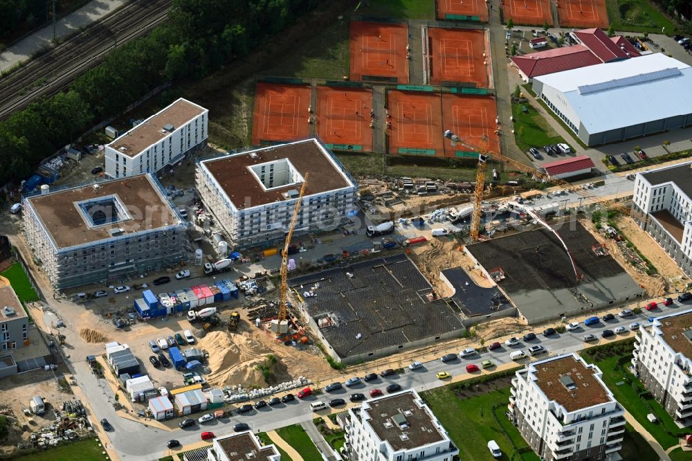 Aerial photograph Potsdam - Construction site for a health center and medical center between Brunnenallee and Sophie-Alberti-Strasse destrict Waldstadt in Potsdam in the state Brandenburg, Germany