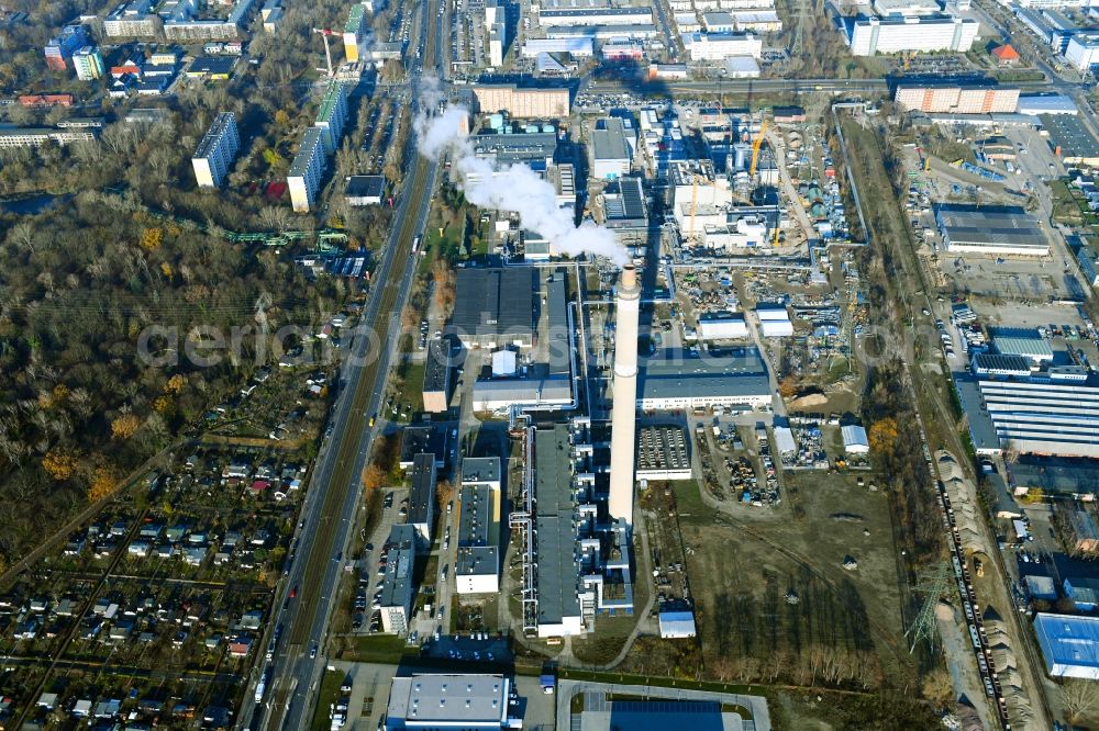 Berlin from above - Construction site of power plants and exhaust towers of thermal power station - Kraft-Waerme-Kopplungsanlage on Rhinstrasse in the district Marzahn in Berlin, Germany