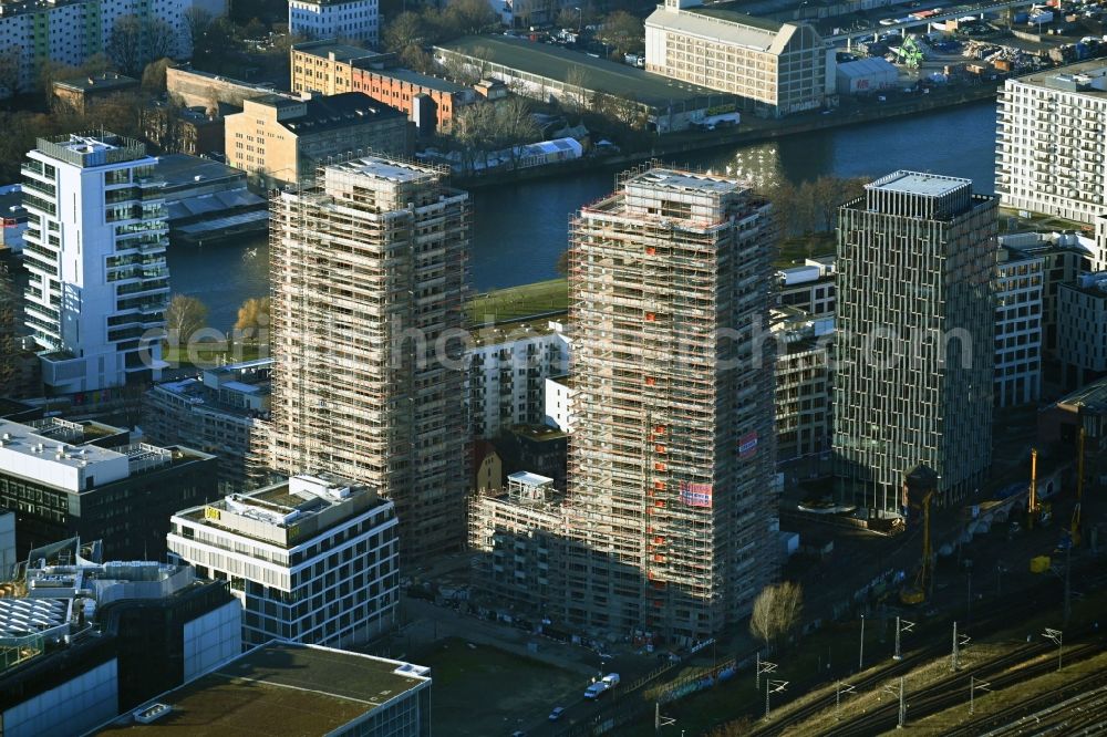Aerial image Berlin - Construction site for new high-rise building complex Max & Moritz on Rummelsburger Platz - Marianne-von-Rantzau-Strasse in the district Friedrichshain in Berlin, Germany