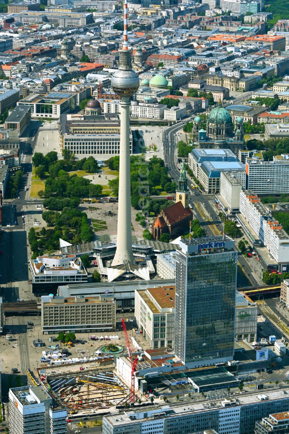Aerial image Berlin - Construction site for new high-rise building complex Twin-Towers on place Alexanderplatz in the district Mitte in Berlin, Germany