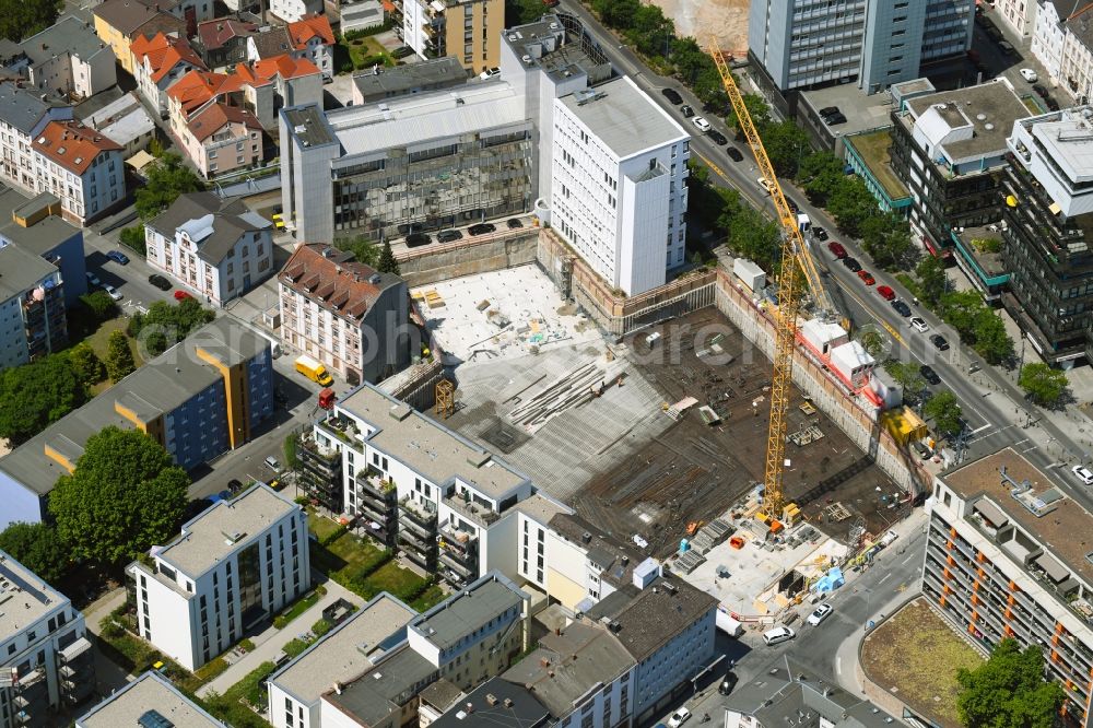 Offenbach am Main from the bird's eye view: New construction site the hotel complex Bahnhofstrasse - Luisenstrasse in the district Nordend in Offenbach am Main in the state Hesse, Germany