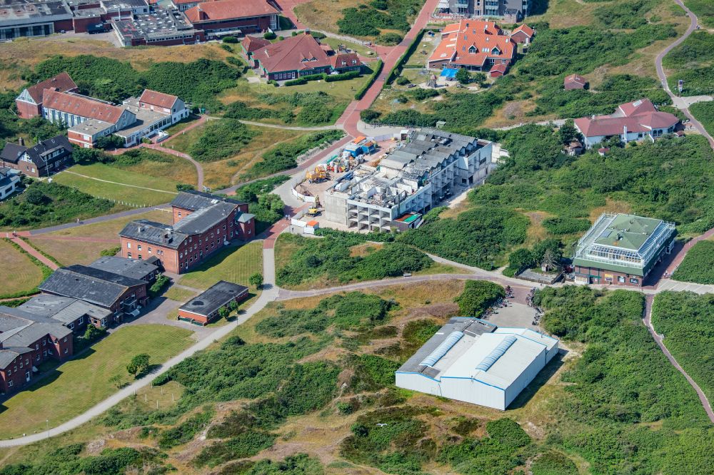 Langeoog from the bird's eye view: New construction site the hotel complex in Langeoog on island Langeoog in the state Lower Saxony, Germany