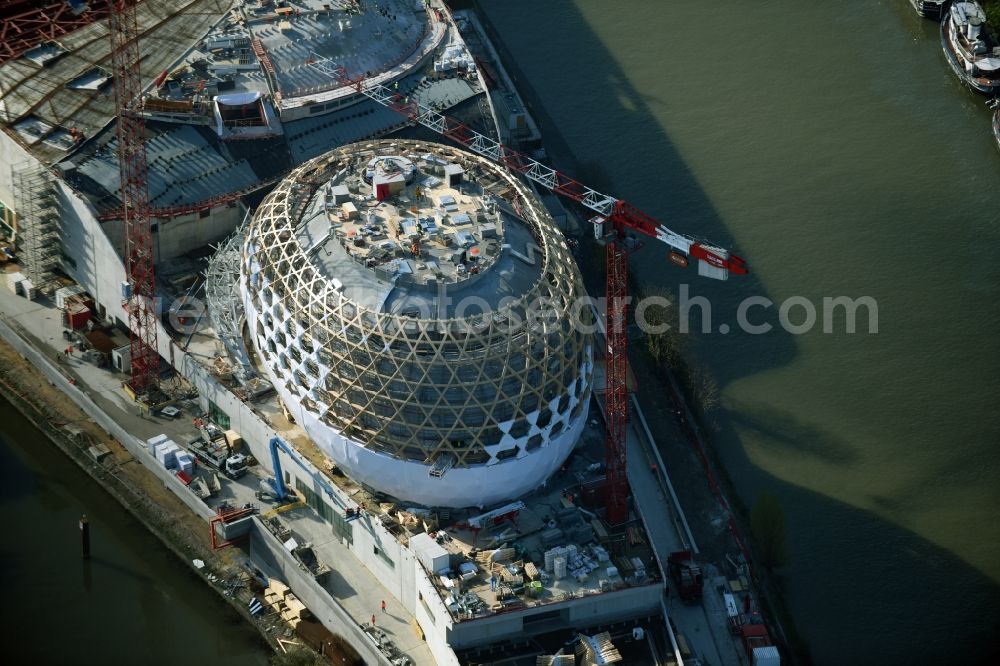 Sèvres Sevres from the bird's eye view: Construction site for the new building des Konzerthauses Le dome de la Cite Musicale in Sevres Sevres in Ile-de-France, France. The design of the architectural firm Shigeru Ban is implemented by the contractors LeMoniteur.fr