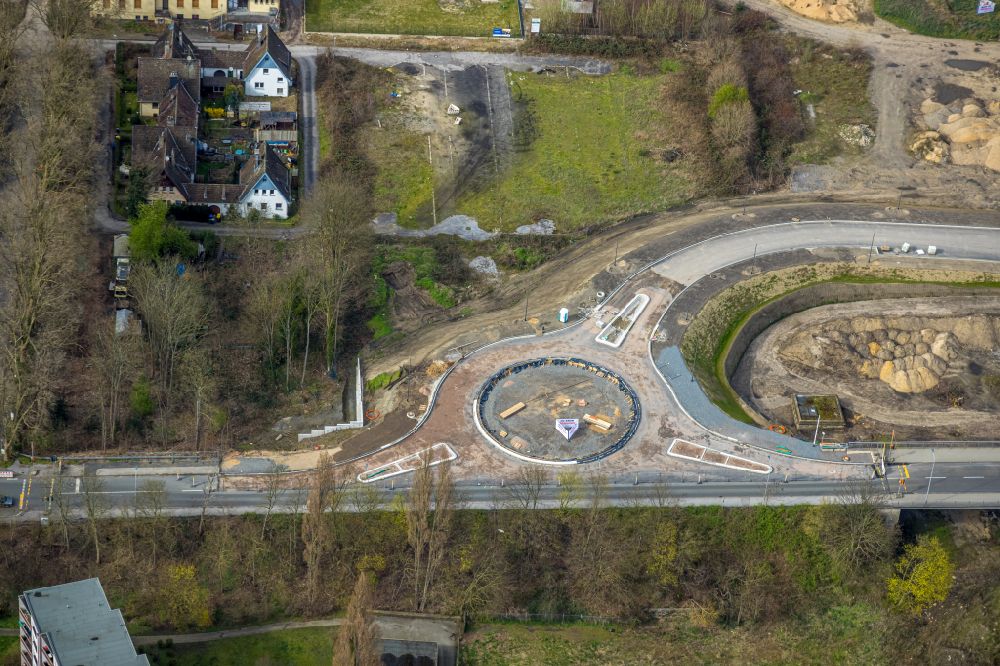 Aerial photograph Duisburg - New construction of the road at the roundabout - road Wedauer Bruecke in the district Neudorf-Sued in Duisburg at Ruhrgebiet in the state North Rhine-Westphalia, Germany