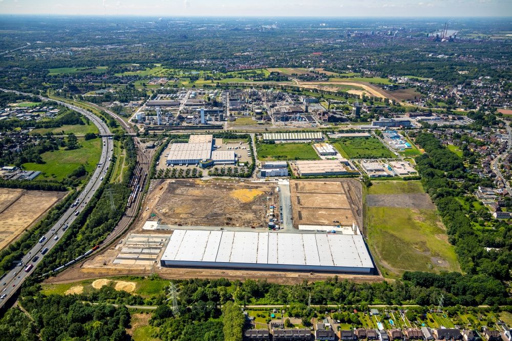 Aerial photograph Oberhausen - Construction site to build a new building complex on the site of the logistics center SEGRO Logistics Park Oberhausen Im Waldteich in Oberhausen in the state North Rhine-Westphalia, Germany