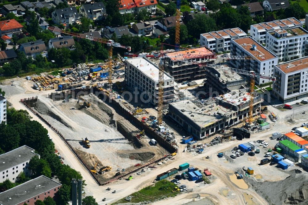 München from the bird's eye view: Construction site to build a new multi-family residential complex Alexis-Quartier SO + WA2 on Kiewstrasse - Franz-Heubl-Strasse in Munich in the state Bavaria, Germany