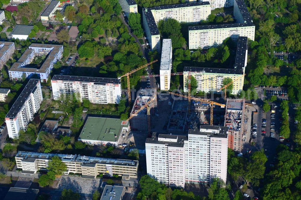 Aerial photograph Berlin - Construction site to build a new multi-family residential complex Dolgensee-Center on Dolgenseestrasse in the district Lichtenberg in Berlin, Germany