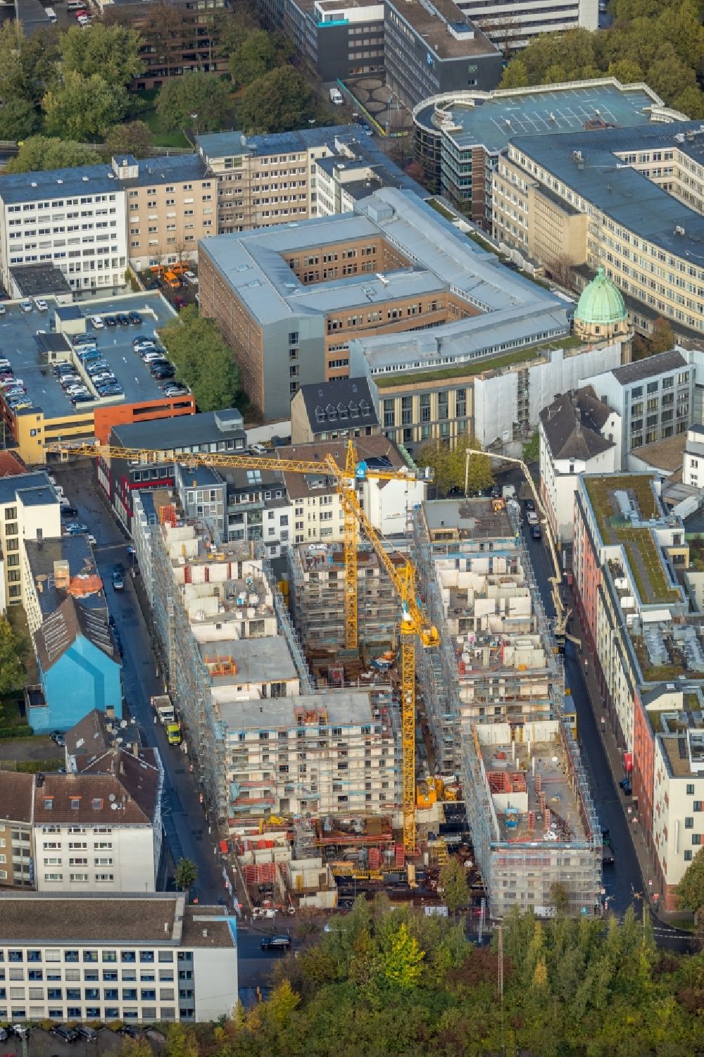 Essen from above - Construction site to build a new multi-family residential complex Selmastrasse - Henriettenstrasse - Hachestrasse in Essen in the state North Rhine-Westphalia