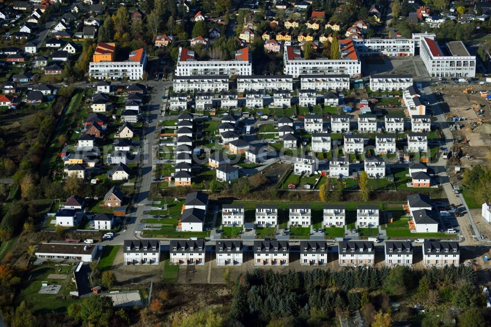 Bernau from above - Construction site to build a new multi-family residential complex Friedenstaler Gaerten on Spreeallee - Havelstrasse in the district Friedenstal in Bernau in the state Brandenburg, Germany
