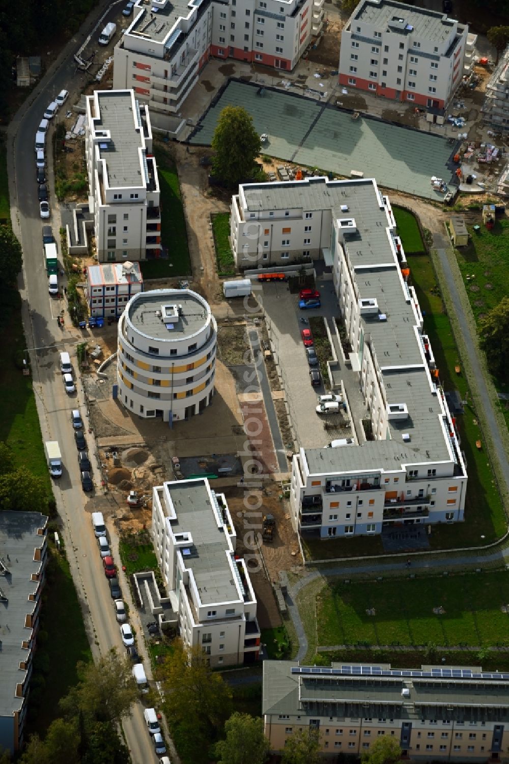 Aerial image Berlin - Construction site to build a new multi-family residential complex Gartenstadt Lichterfelde on Wormbacher Weg in the district Lichterfelde in Berlin, Germany