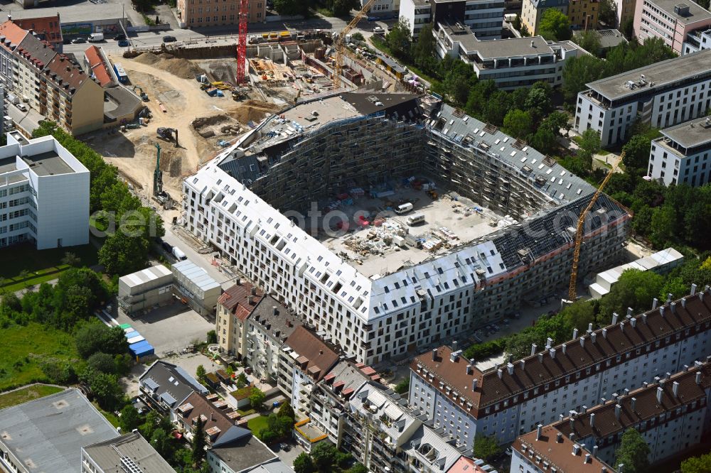 Aerial photograph München - Construction site to build a new multi-family residential complex Gmunder Hoefe on Gmunder Strasse corner Hofmannstrasse in the district Obersendling in Munich in the state Bavaria, Germany