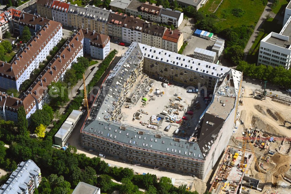 Aerial image München - Construction site to build a new multi-family residential complex Gmunder Hoefe on Gmunder Strasse corner Hofmannstrasse in the district Obersendling in Munich in the state Bavaria, Germany
